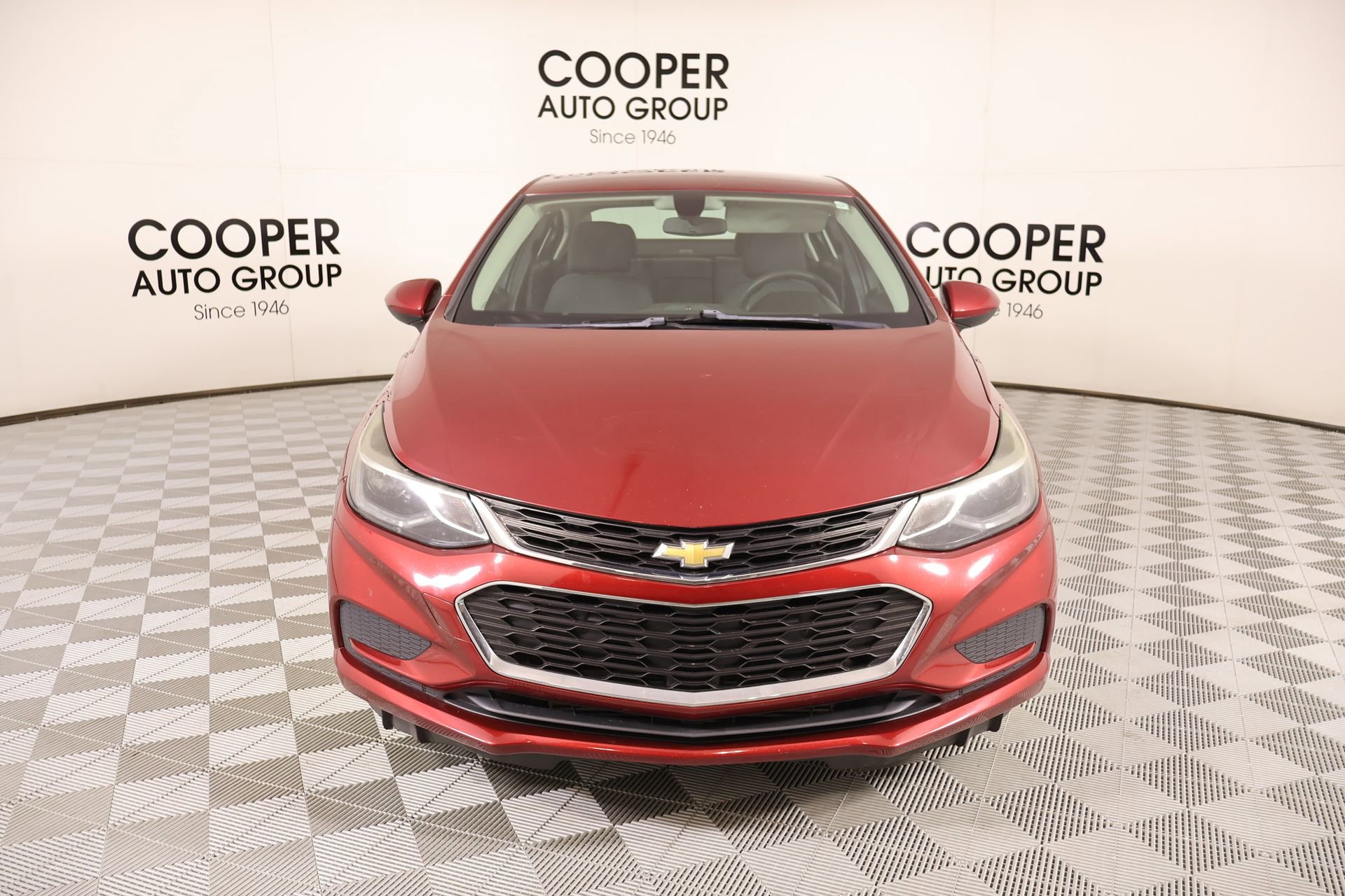 Used 2018 Chevrolet Cruze LT w/ Convenience Package image 9