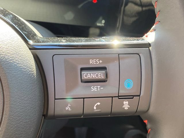 New 2026 Nissan Kicks SR AWD/4WD image 17
