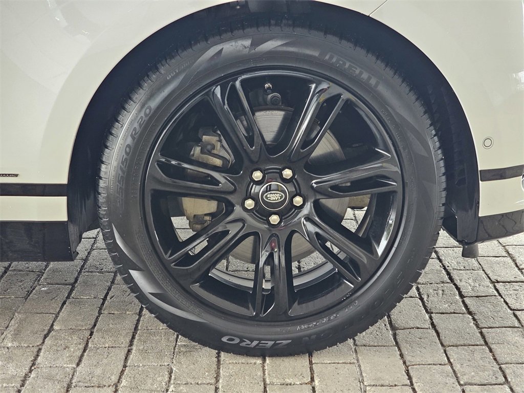 Used 2019 Land Rover Range Rover Velar R-Dynamic SE image 13