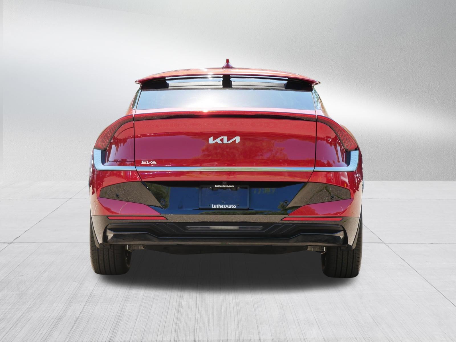Certified 2025 Kia EV6 Wind AWD/4WD image 6