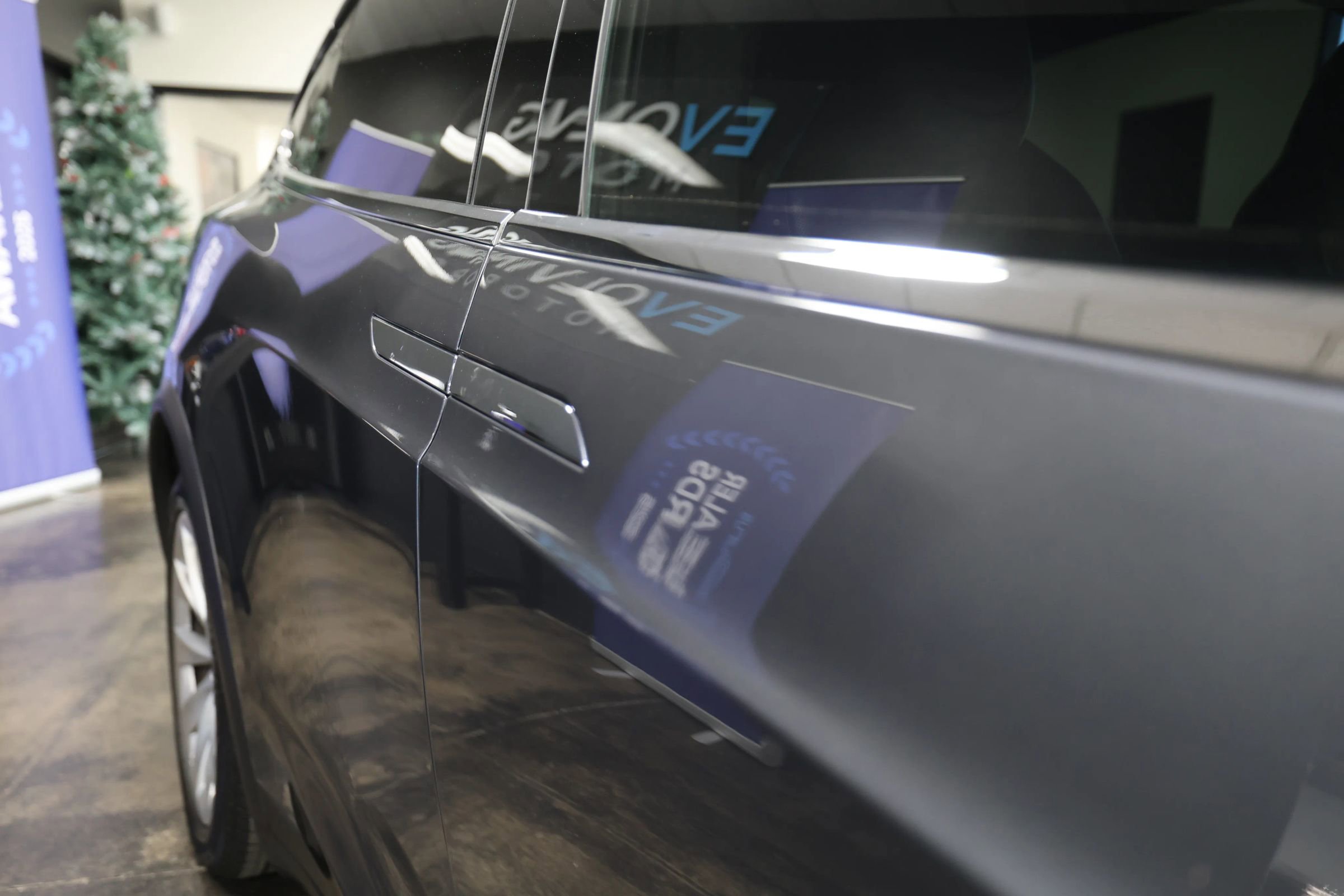 Used 2016 Tesla Model X 90D image 15