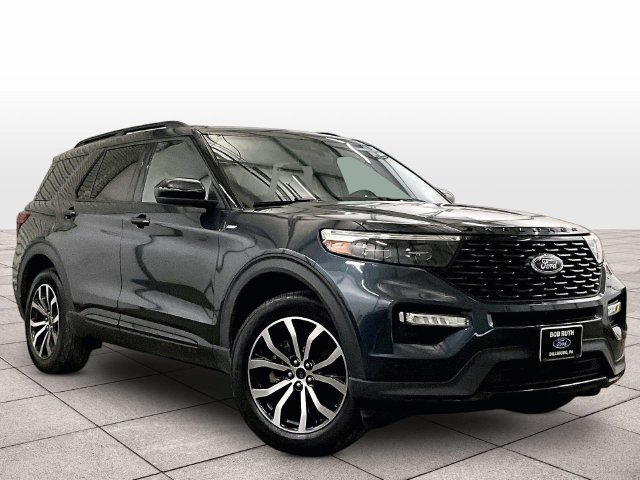 Certified 2022 Ford Explorer ST-Line AWD/4WD image 2