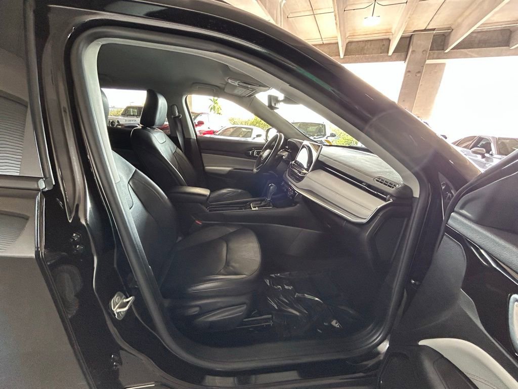 Used 2022 Jeep Compass Limited image 21