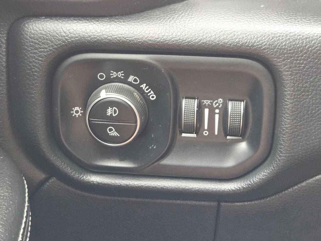 Used 2019 RAM 2500 Big Horn image 24