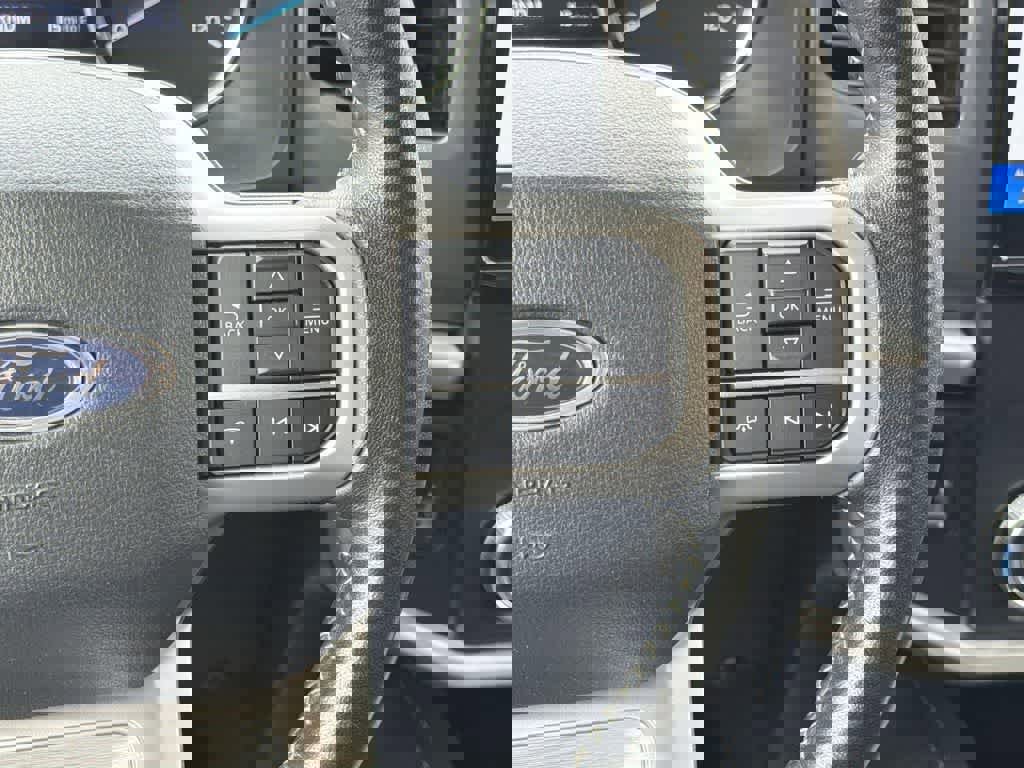 Used 2024 Ford Expedition Max XLT image 14