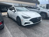 Used 2021 Hyundai Sonata Limited w/ Cargo Package FWD image 23