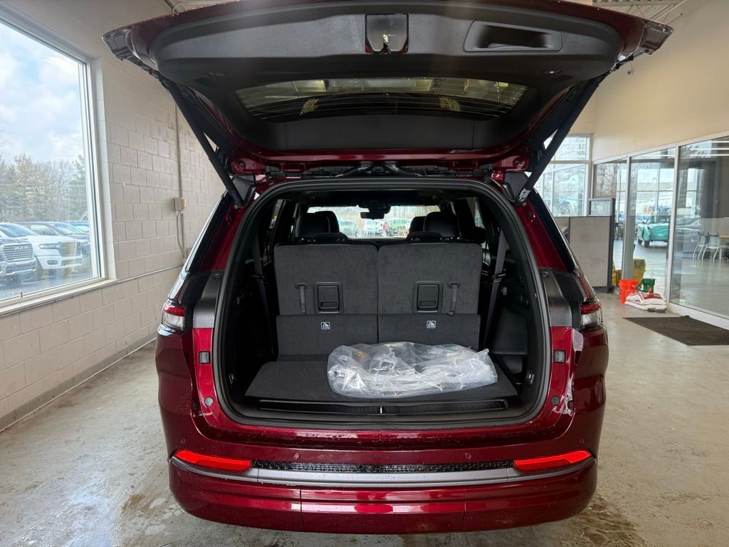 New 2026 Jeep Grand Cherokee L Limited image 26