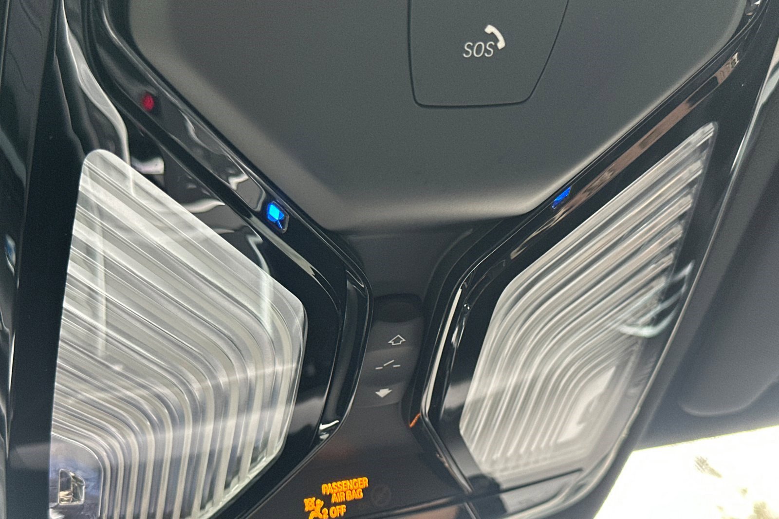 Used 2025 BMW 230i Coupe w/ Premium Package image 22