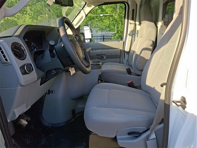 New 2025 Ford E-350 and Econoline 350 Super Duty w/ Power Equipment Group image 5