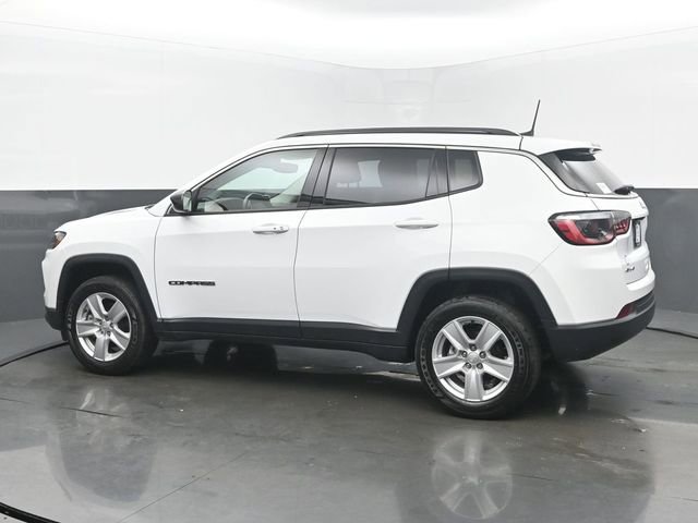 Used 2022 Jeep Compass Latitude w/ Convenience Group image 3