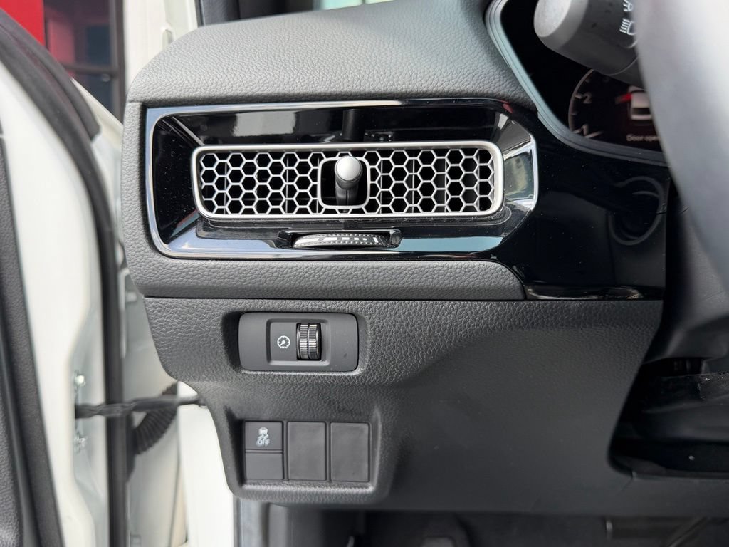 Used 2025 Honda Civic Sport image 12