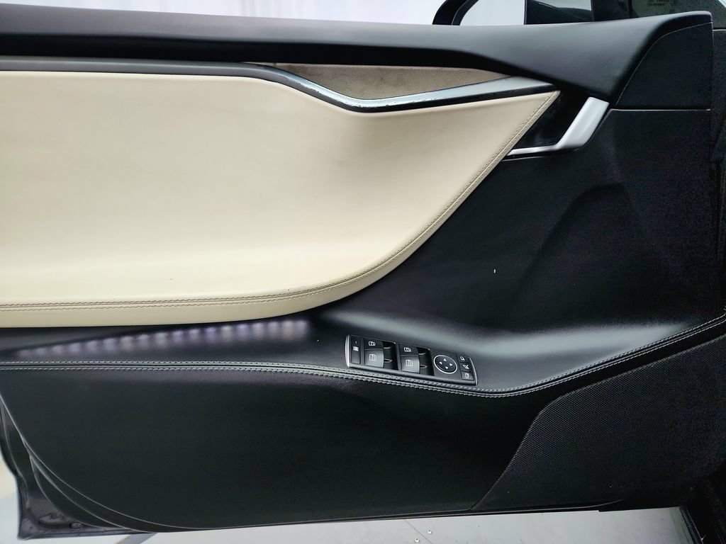 Used 2018 Tesla Model S 75D AWD/4WD image 23