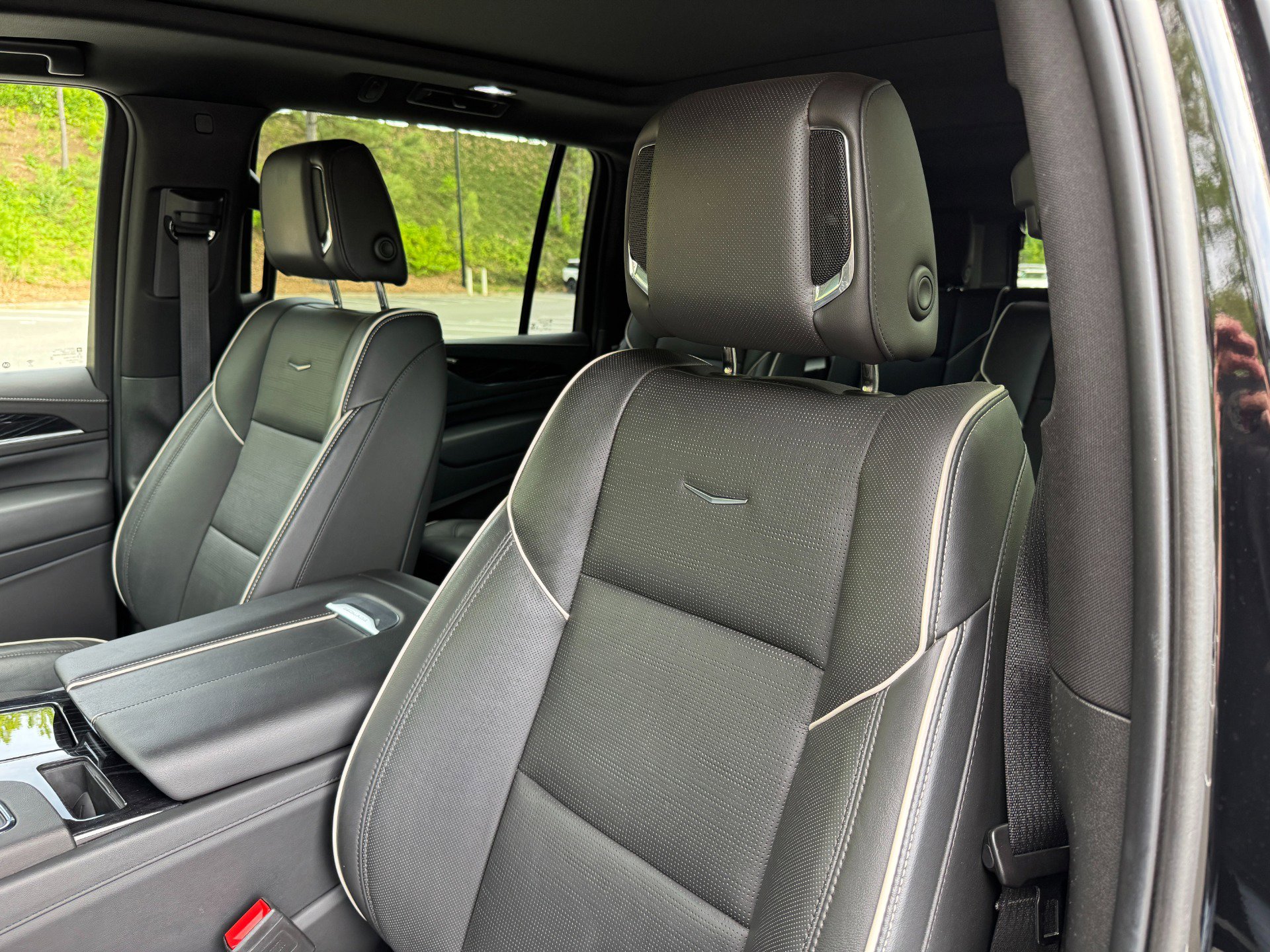 Used 2023 Cadillac Escalade ESV Sport image 26