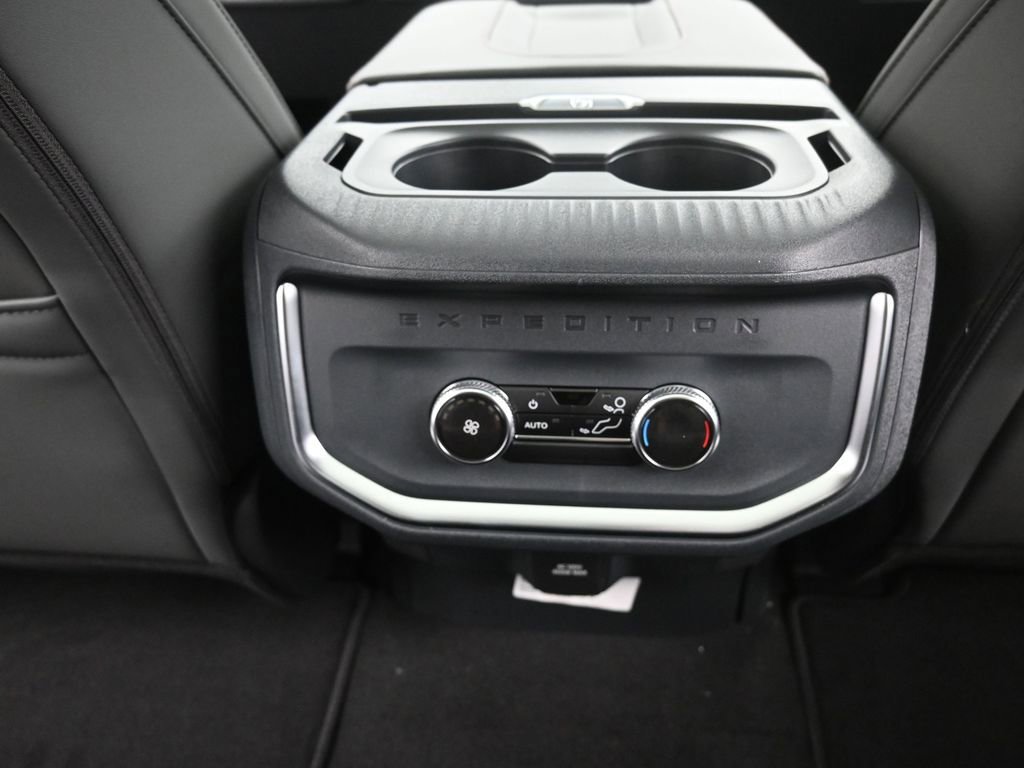 New 2025 Ford Expedition Active RWD image 12