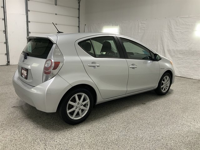 Used 2013 Toyota Prius C Three FWD image 5