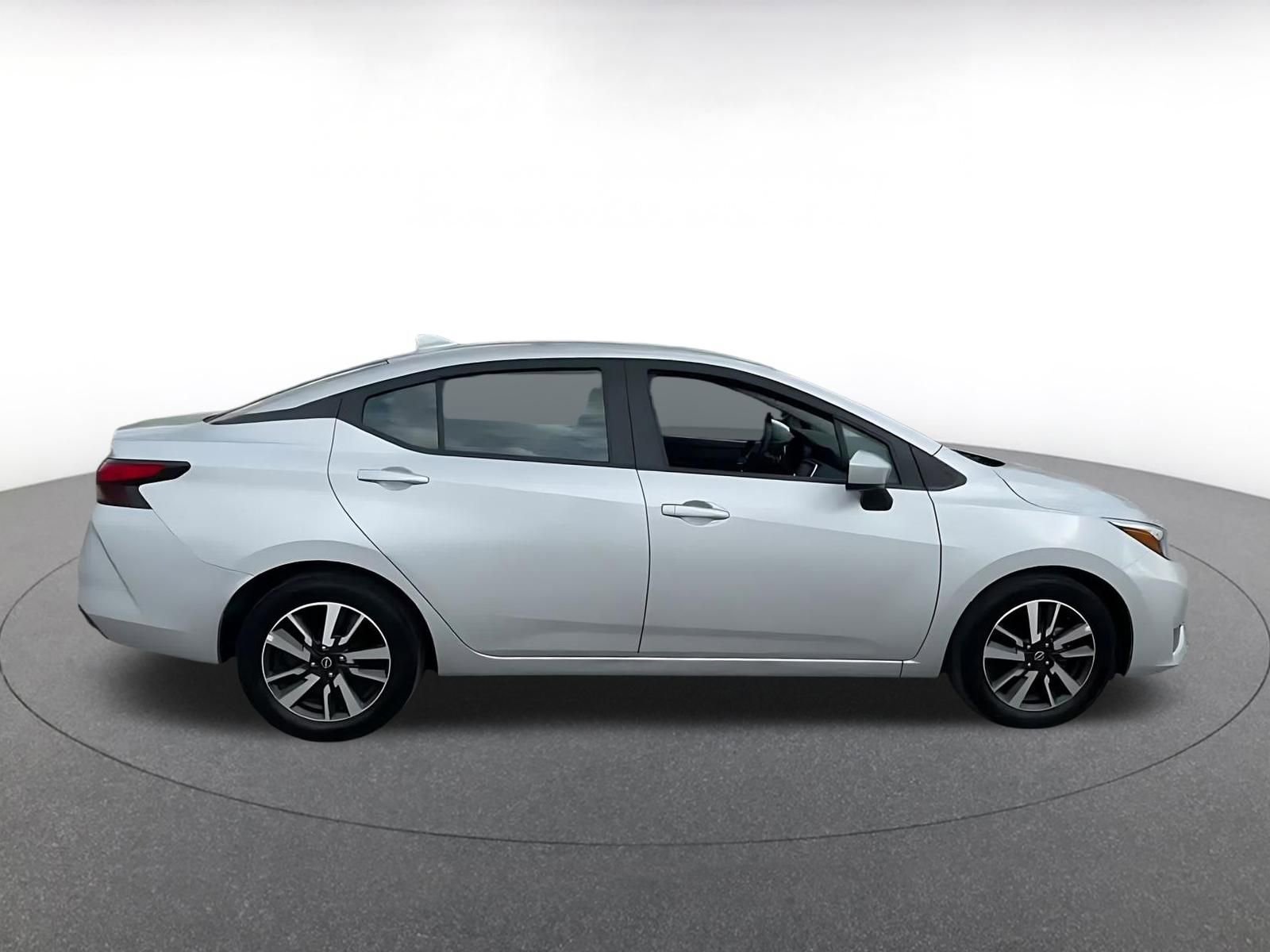 Used 2025 Nissan Versa SV FWD image 16
