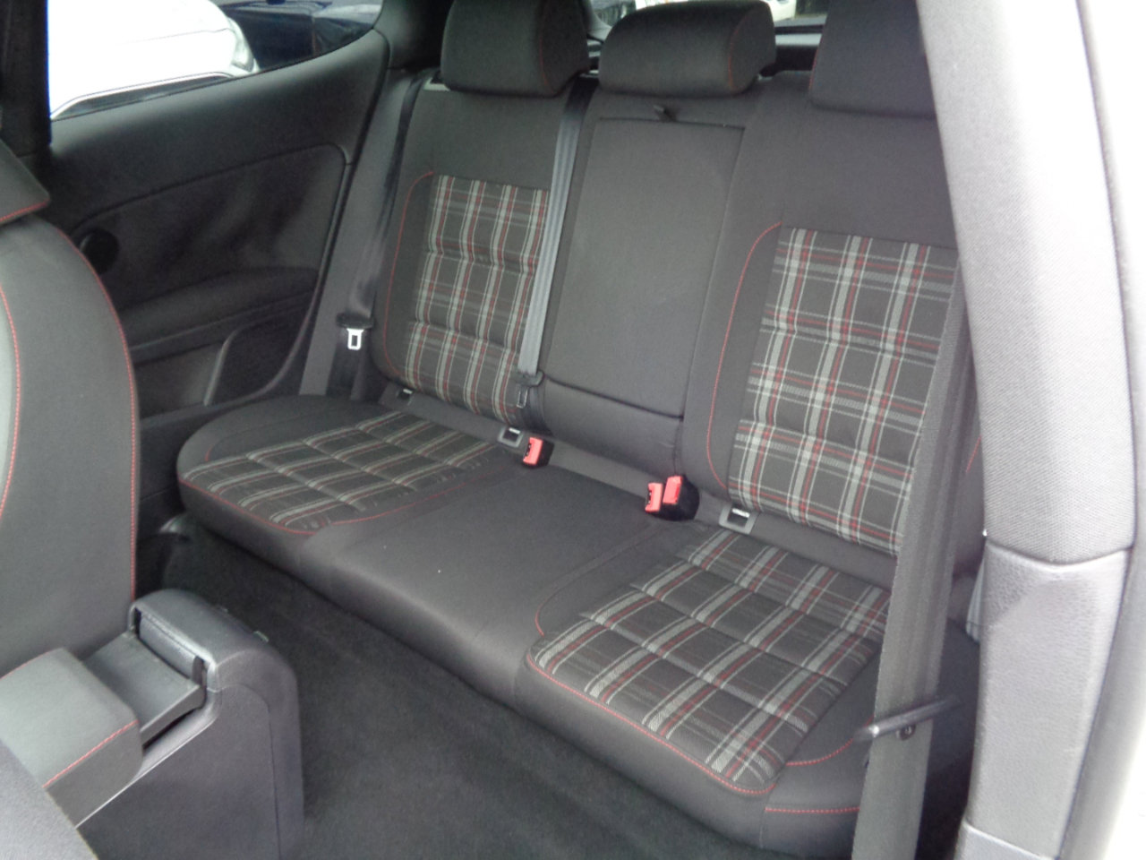 Used 2012 Volkswagen GTI 2-Door image 22