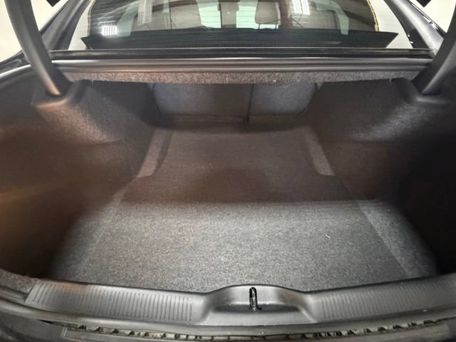 Used 2023 Dodge Charger SXT w/ Blacktop Package AWD/4WD image 10