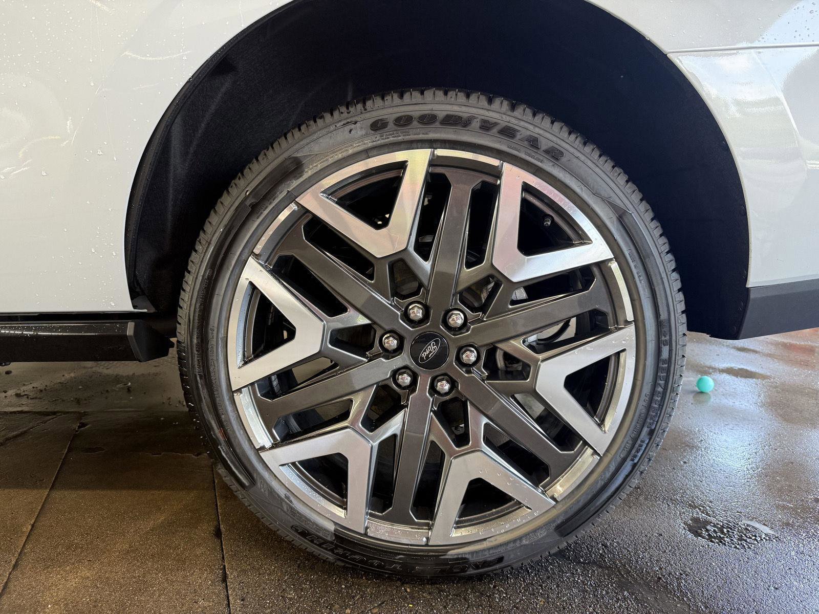 New 2025 Ford Expedition Platinum w/ Platinum Ultimate Package image 26