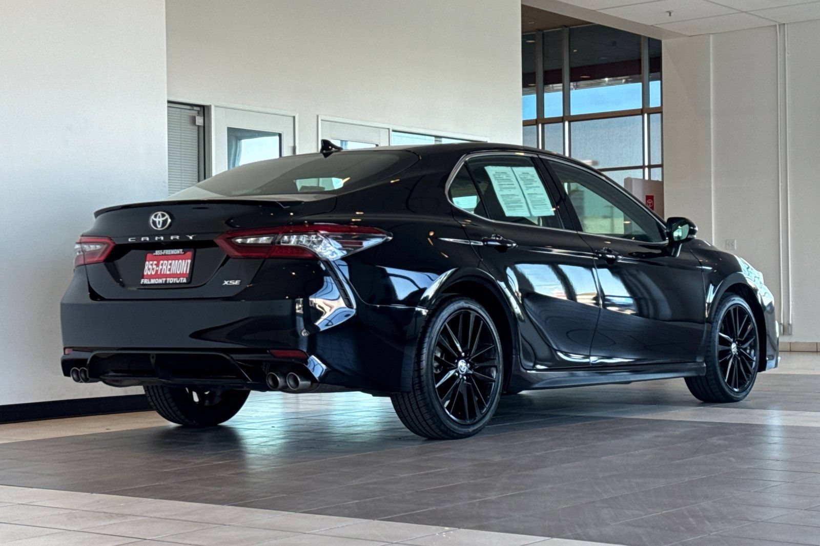 Certified 2021 Toyota Camry XSE FWD image 4