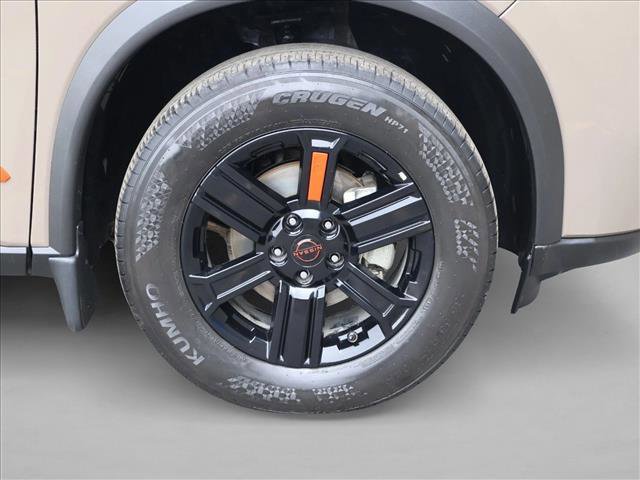 Used 2025 Nissan Rogue SV AWD/4WD image 29