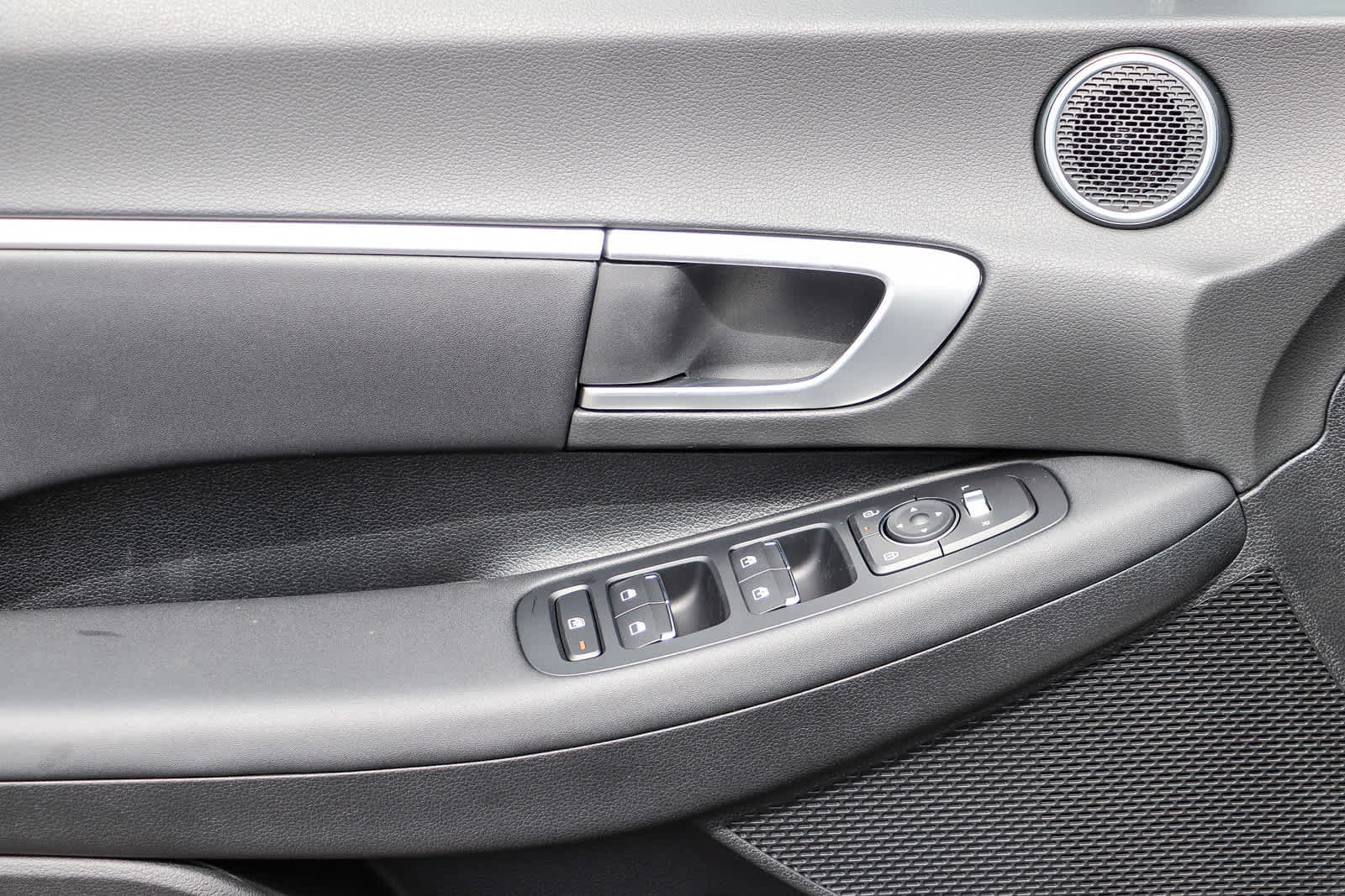 New 2026 Hyundai Sonata SEL FWD image 21