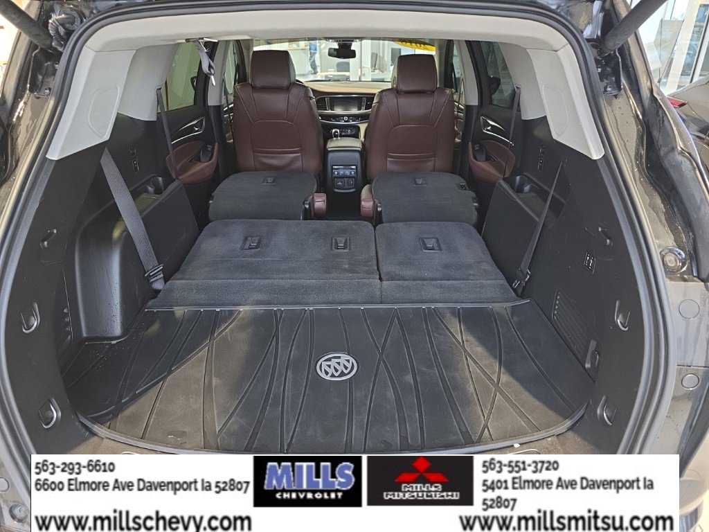 Used 2018 Buick Enclave Avenir FWD image 28