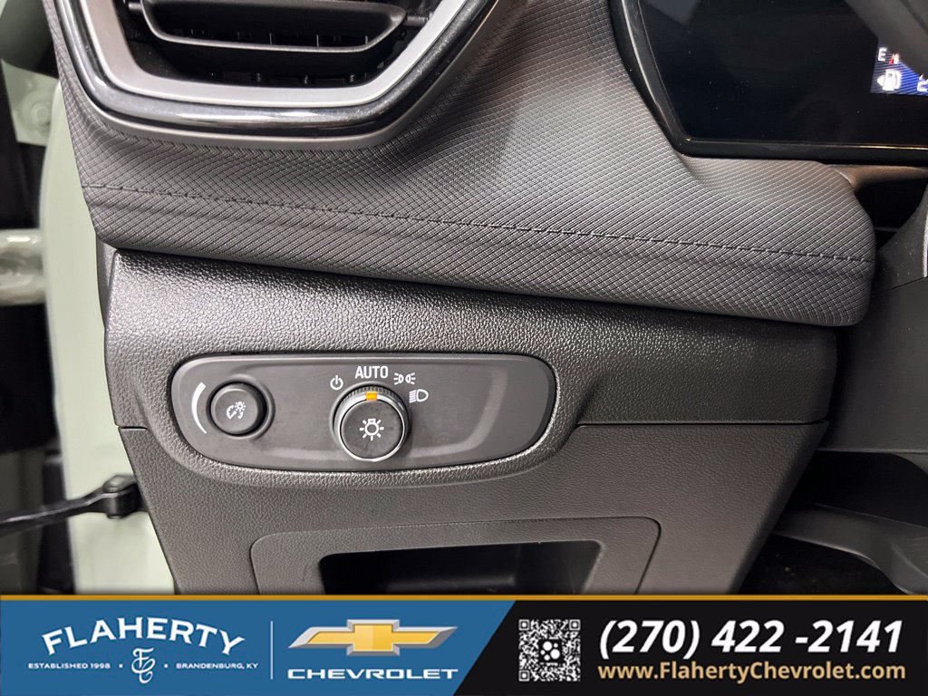 Used 2025 Chevrolet TrailBlazer LT FWD image 23