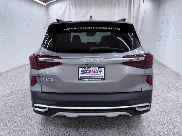 Used 2023 Kia Seltos SX w/ SX Sunroof Package AWD/4WD image 3