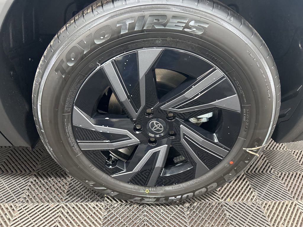 New 2026 Toyota C-HR AWD/4WD image 29