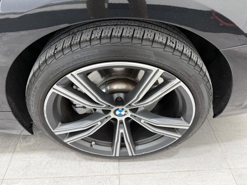 Used 2024 BMW 330i xDrive Sedan w/ Premium Package image 5