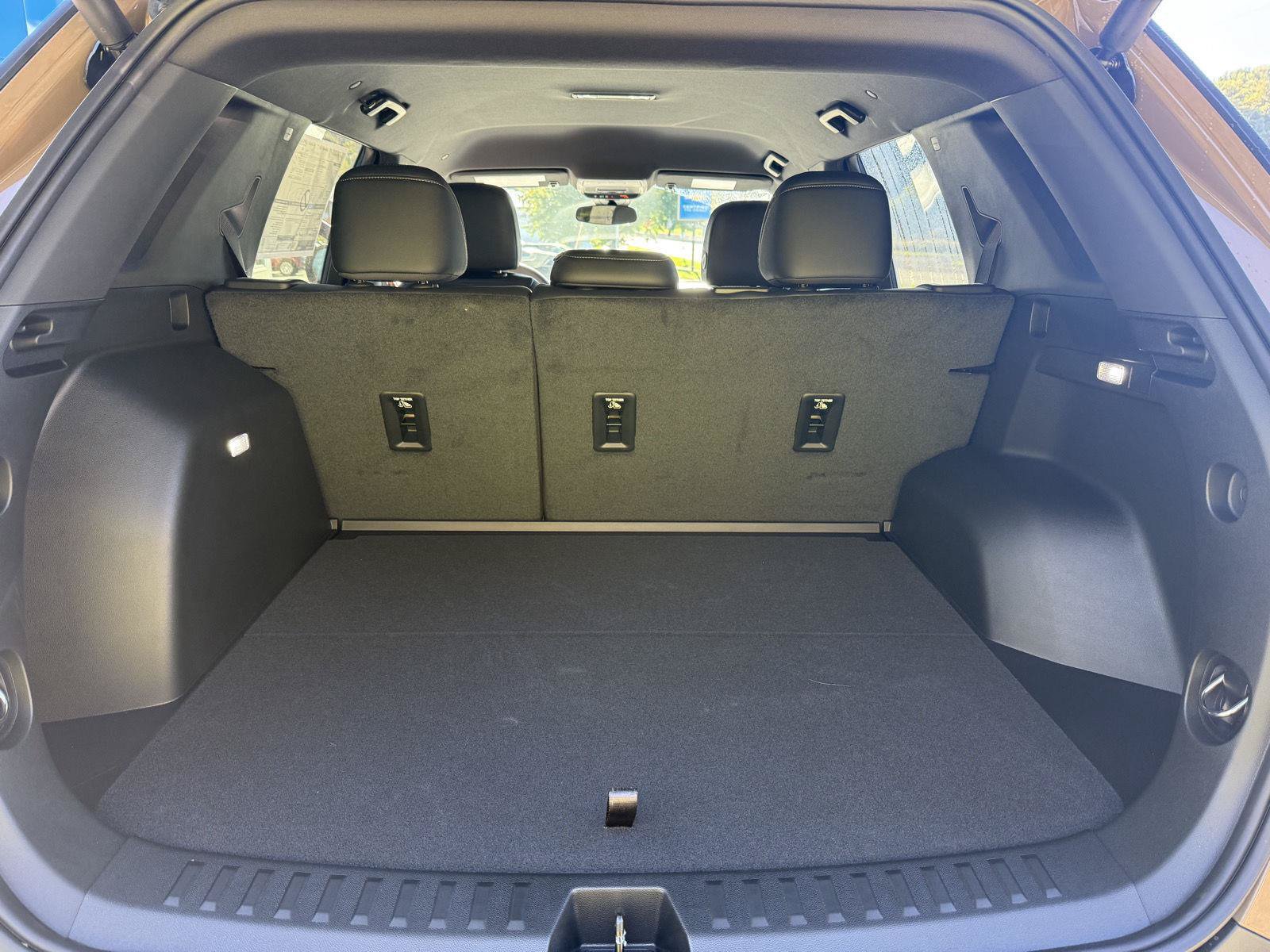 New 2027 Chevrolet Equinox LT w/ Convenience Package II AWD/4WD image 19