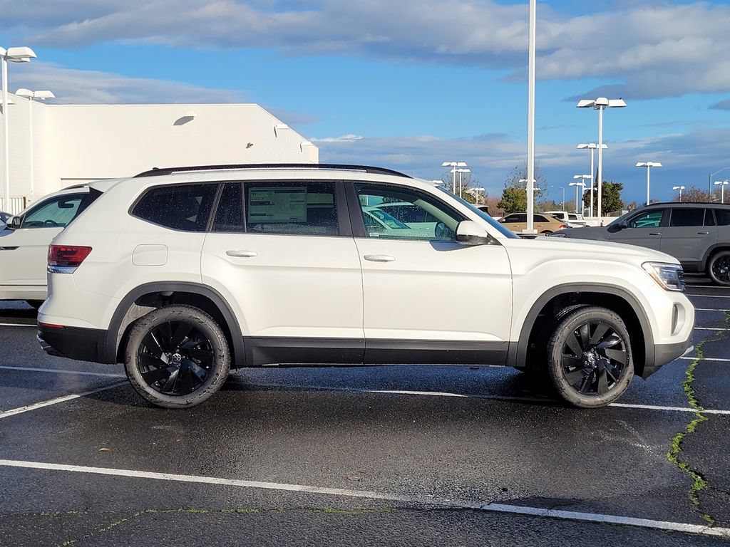 New 2026 Volkswagen Atlas SE FWD image 4