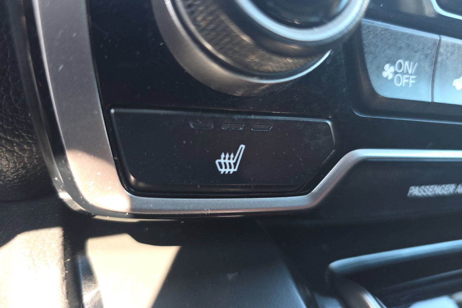 Used 2020 Honda CR-V EX-L image 32