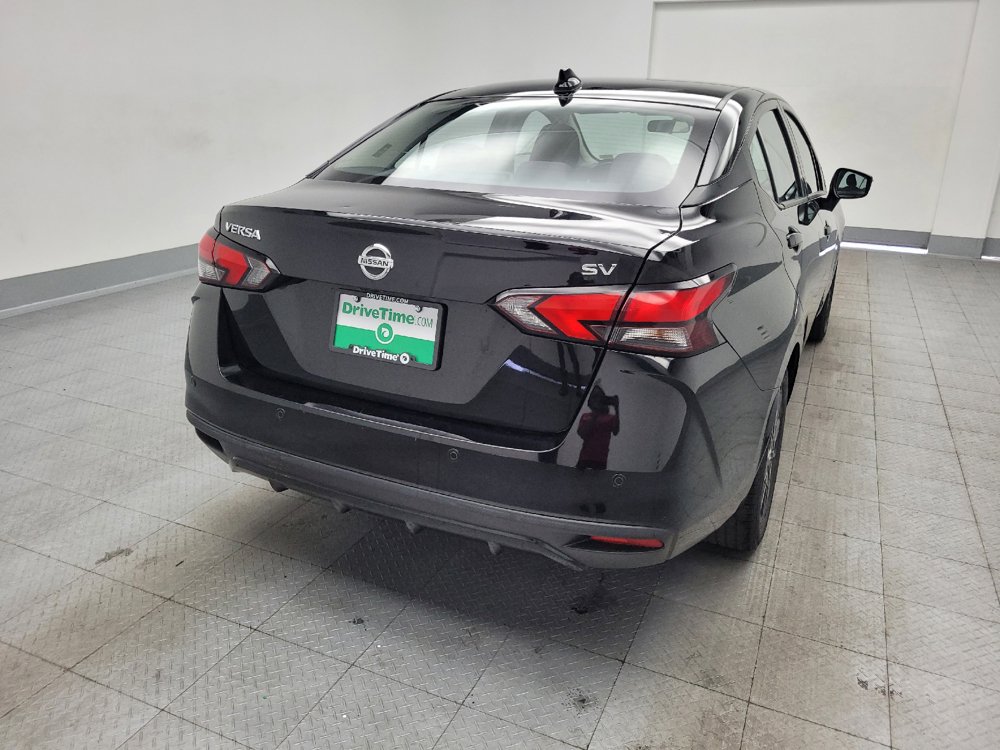 Used 2021 Nissan Versa SV FWD image 7