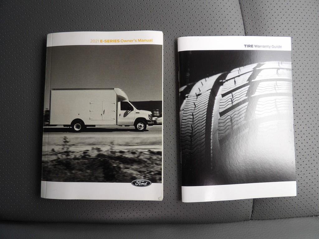 Used 2021 Ford E-350 and Econoline 350 Super Duty RWD image 27