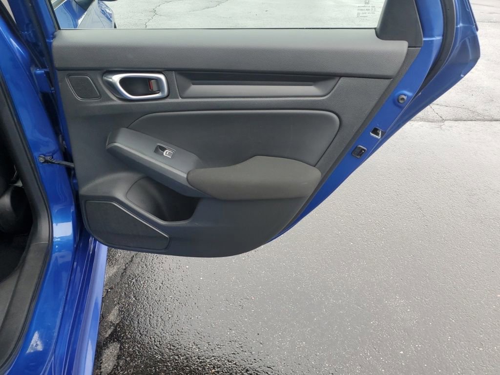 Used 2023 Honda Civic Sport image 28