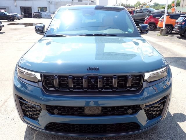New 2026 Jeep Grand Cherokee Summit w/ Obsidian Package AWD/4WD image 10