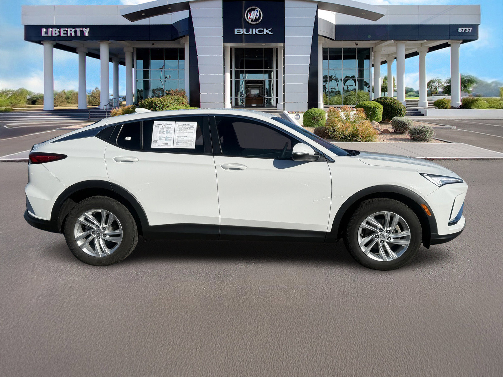 Used 2024 Buick Envista Preferred w/ Convenience II Package image 2