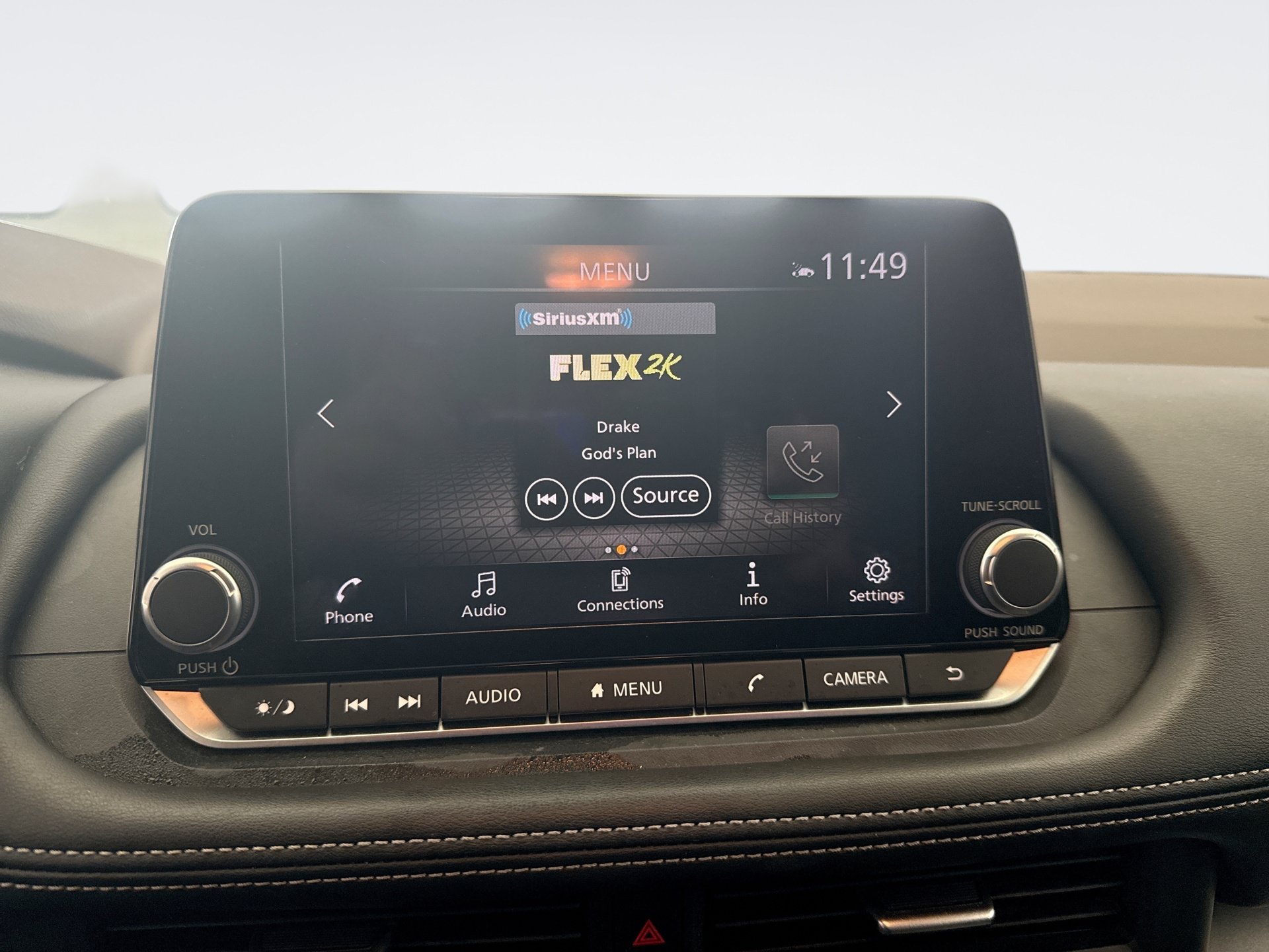 Used 2023 Nissan Rogue SV AWD/4WD image 14