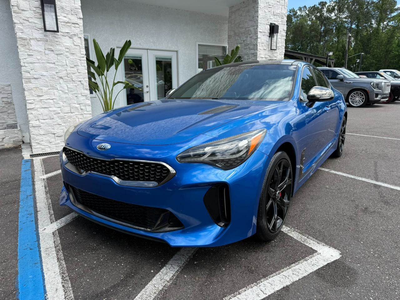 Used 2018 Kia Stinger GT1 AWD/4WD image 9