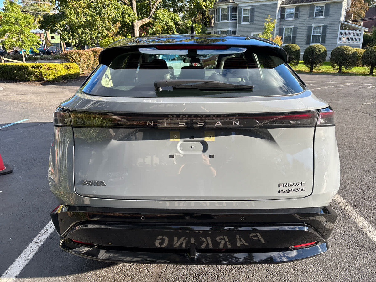 Used 2024 Nissan Ariya AWD image 4