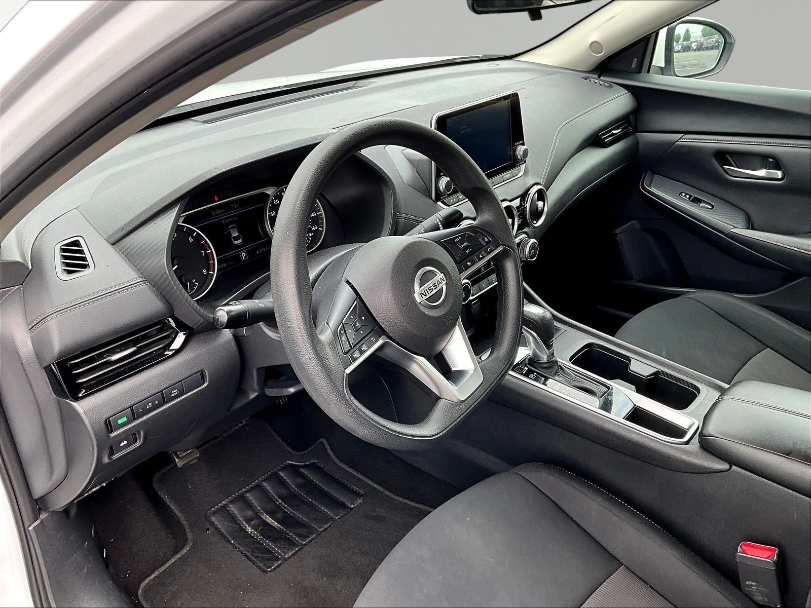 Used 2023 Nissan Sentra SV FWD image 17