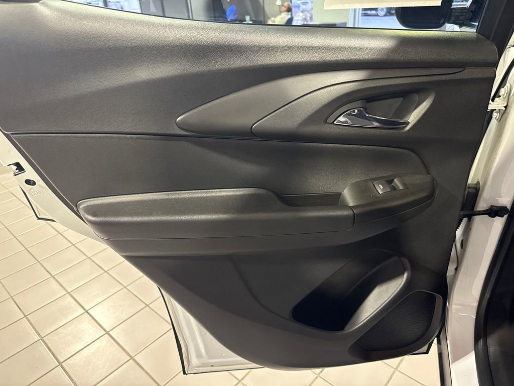 Certified 2021 Chevrolet TrailBlazer LT w/ Convenience Package image 31