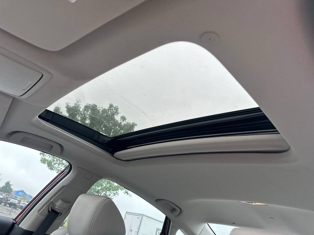 Used 2021 Honda Accord EX image 5
