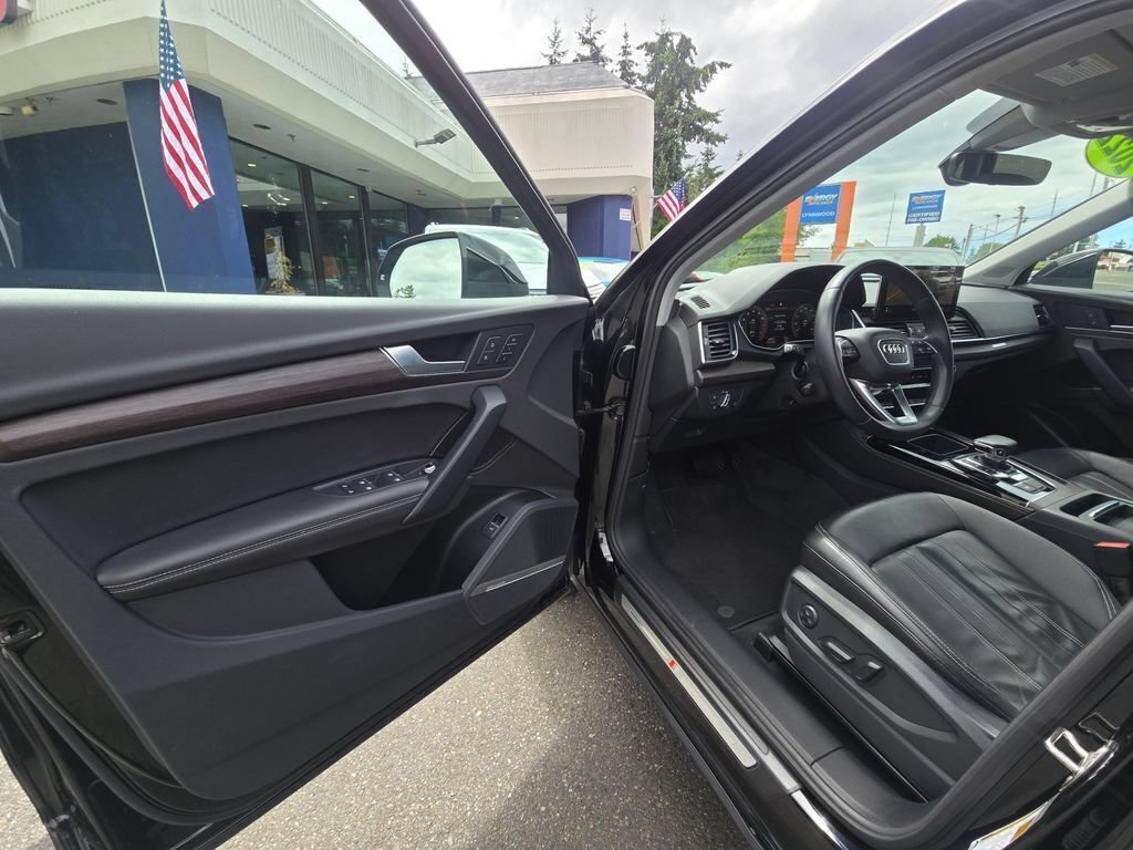Used 2022 Audi Q5 2.0T Premium Plus w/ Premium Plus Package AWD/4WD image 20