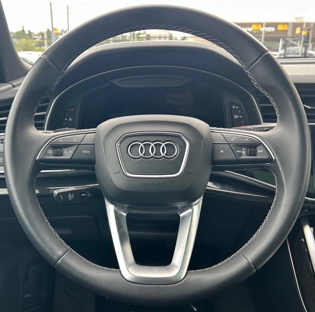 Used 2021 Audi Q8 Premium Plus AWD/4WD image 21