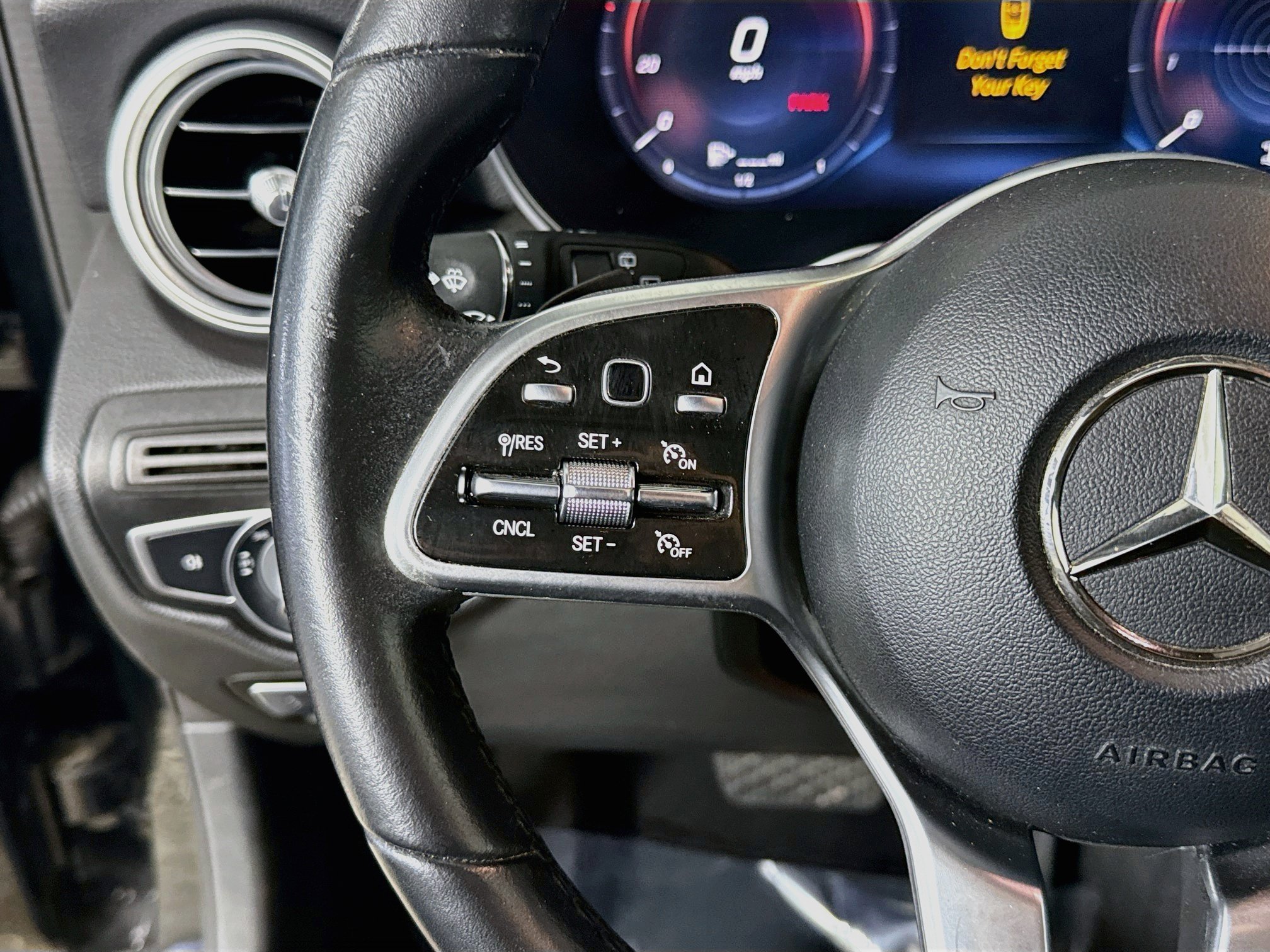 Used 2022 Mercedes-Benz GLC 300 4MATIC image 14