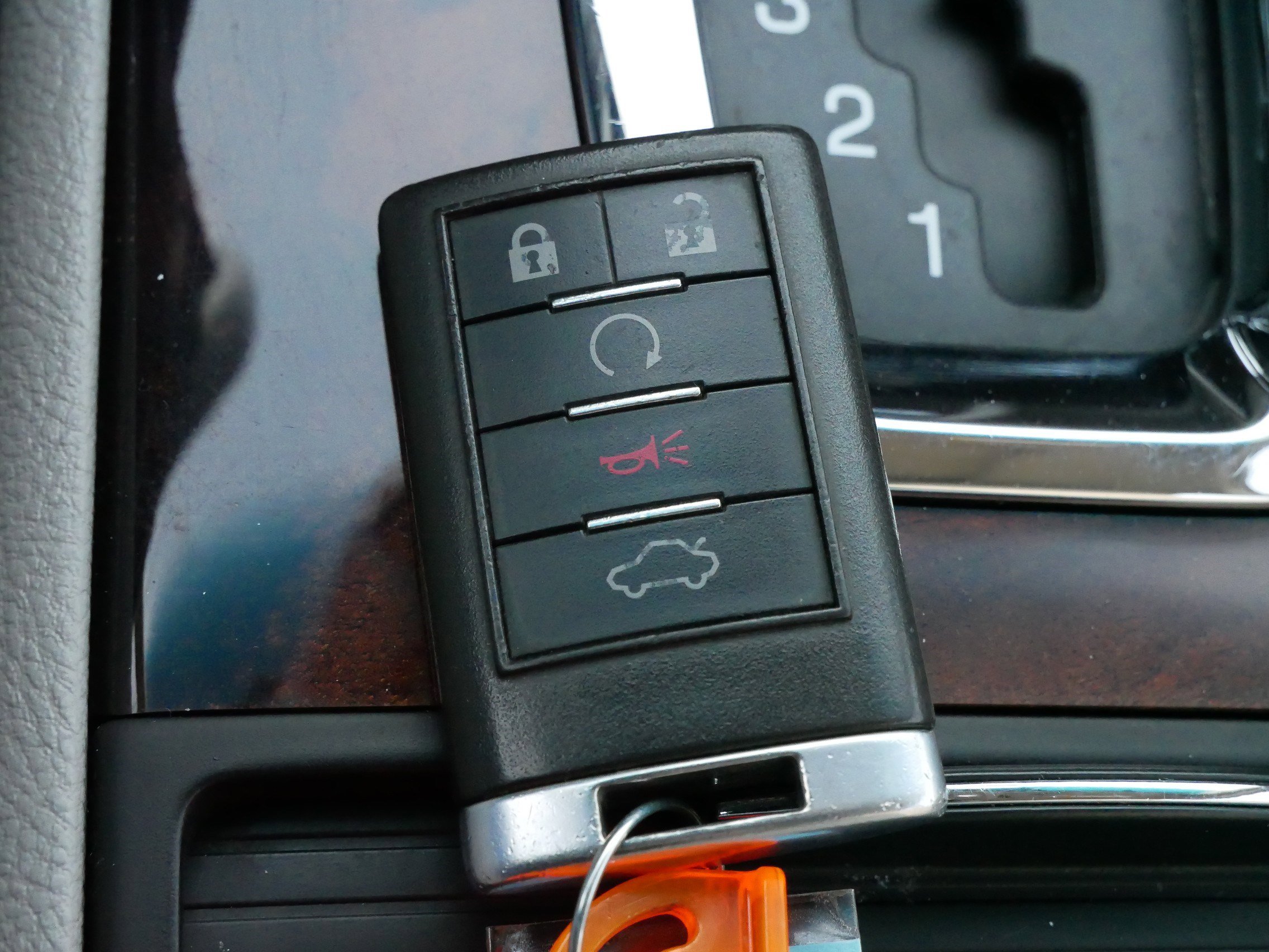 Used 2011 Cadillac DTS Premium image 32