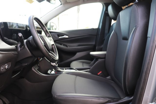 Used 2025 Buick Encore GX Preferred FWD image 11